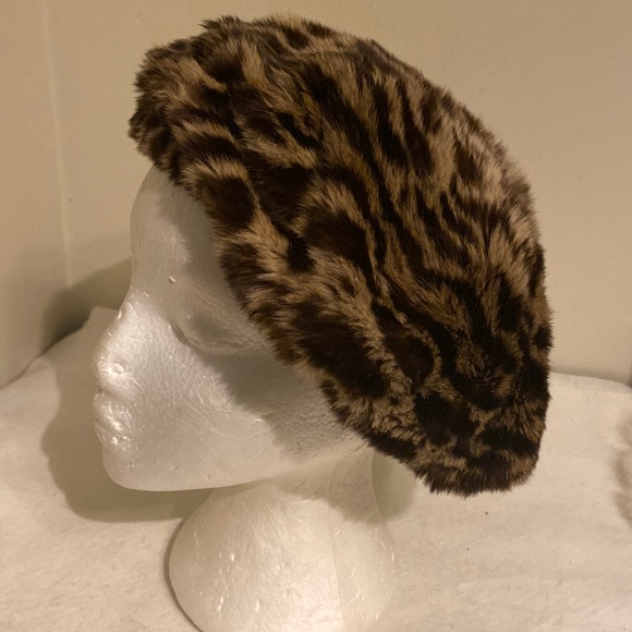 Real Fur Winter beret leopard Hat 🎩 - Picture 4 of 9